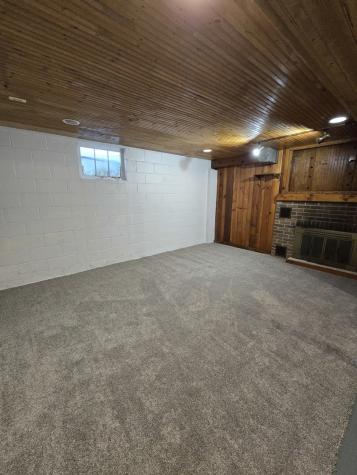 4827 Charles Street Rockford IL 61108
