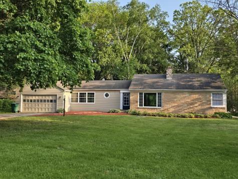 4827 Charles Street Rockford IL 61108