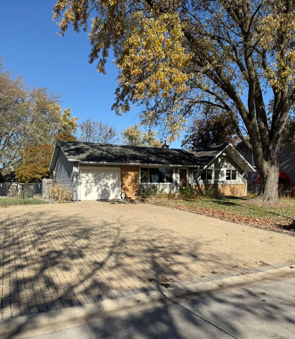 655 West Comstock Avenue Elmhurst IL 60126