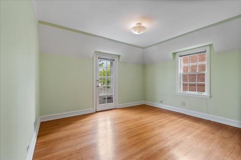 2925 West Greenleaf Avenue Chicago IL 60645