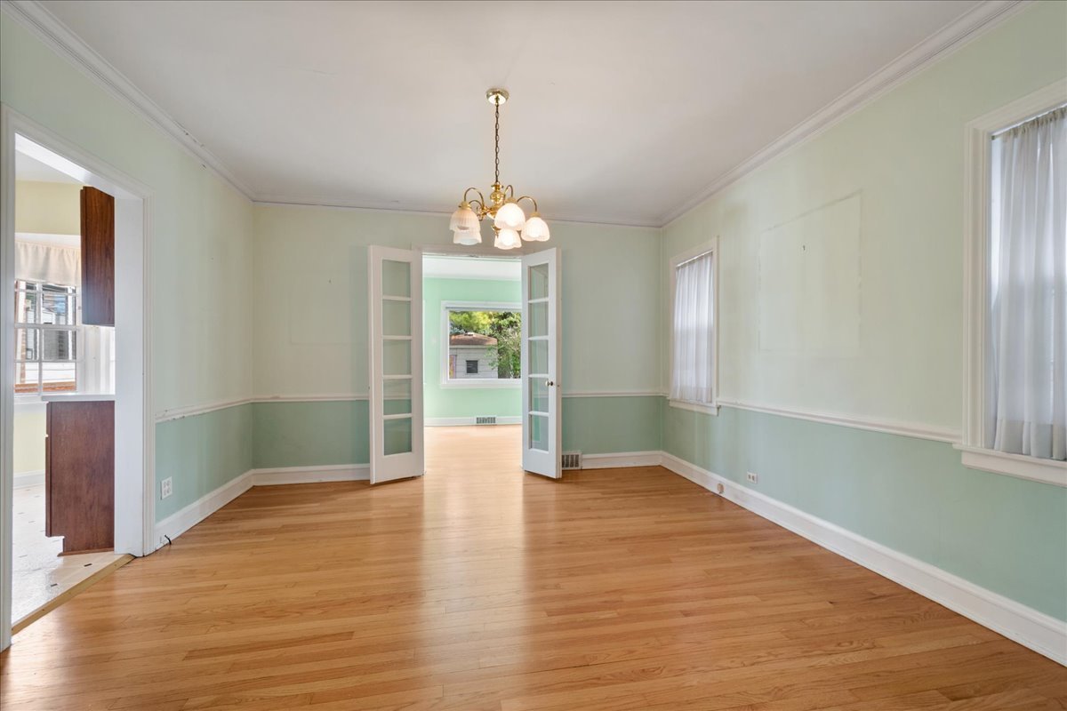 2925 West Greenleaf Avenue Chicago IL 60645