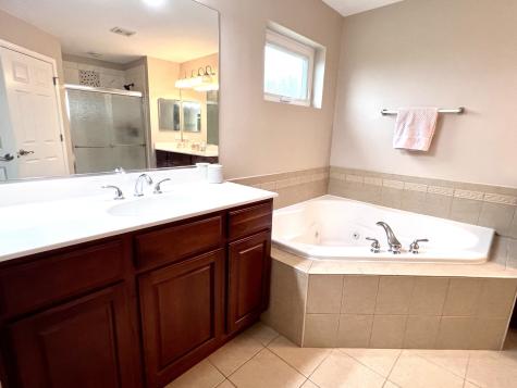 407 Post Oak Circle West Chicago IL 60185