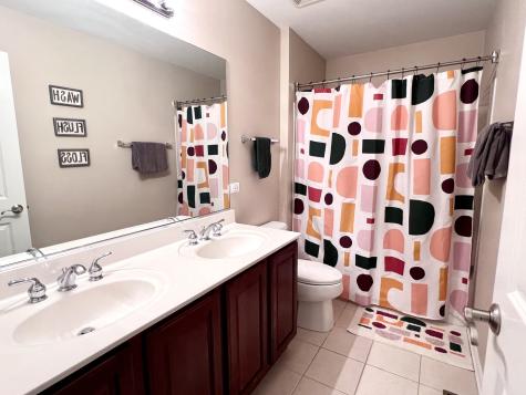 407 Post Oak Circle West Chicago IL 60185