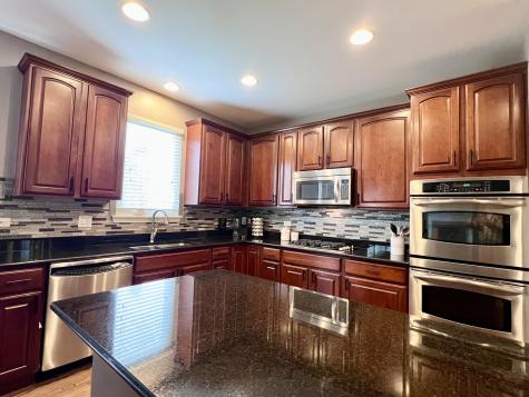 407 Post Oak Circle West Chicago IL 60185