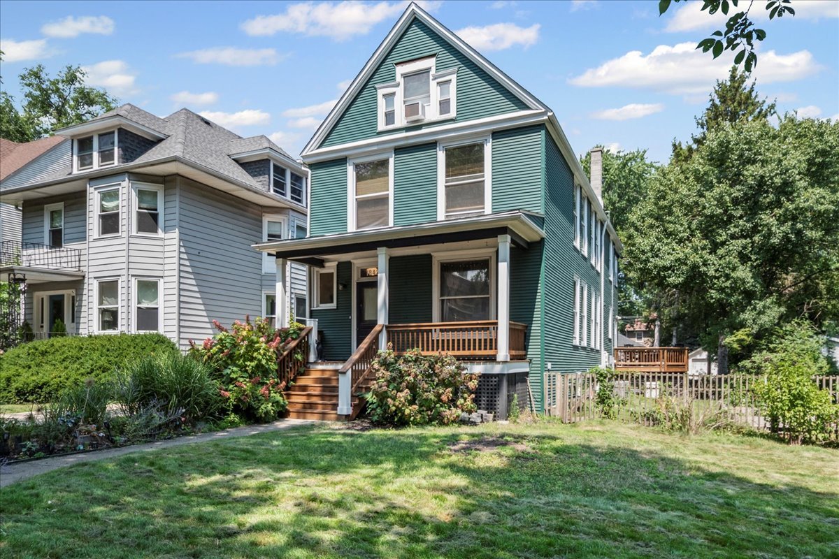 1842 West Greenleaf Avenue Chicago IL 60626