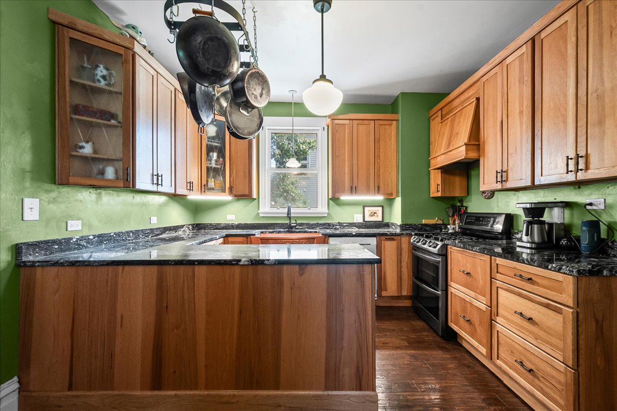 1842 West Greenleaf Avenue Chicago IL 60626