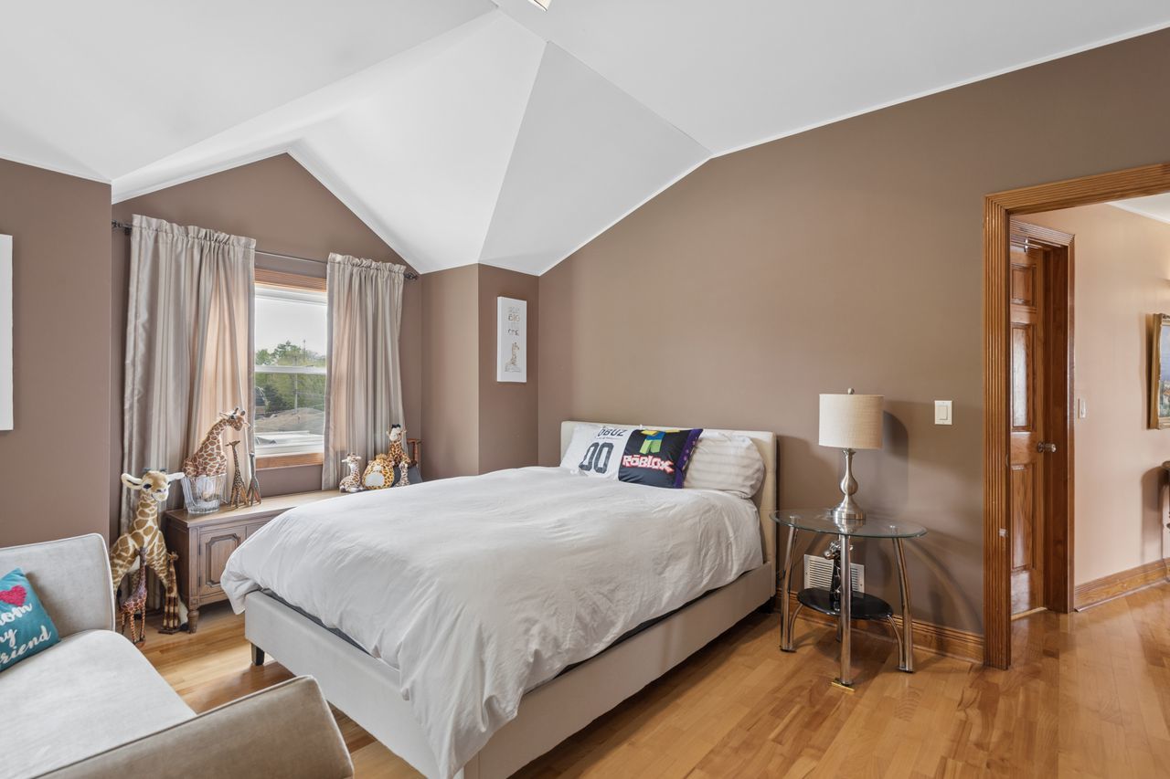 3328 North Plainfield Avenue Chicago IL 60634