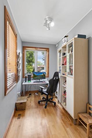 3328 North Plainfield Avenue Chicago IL 60634