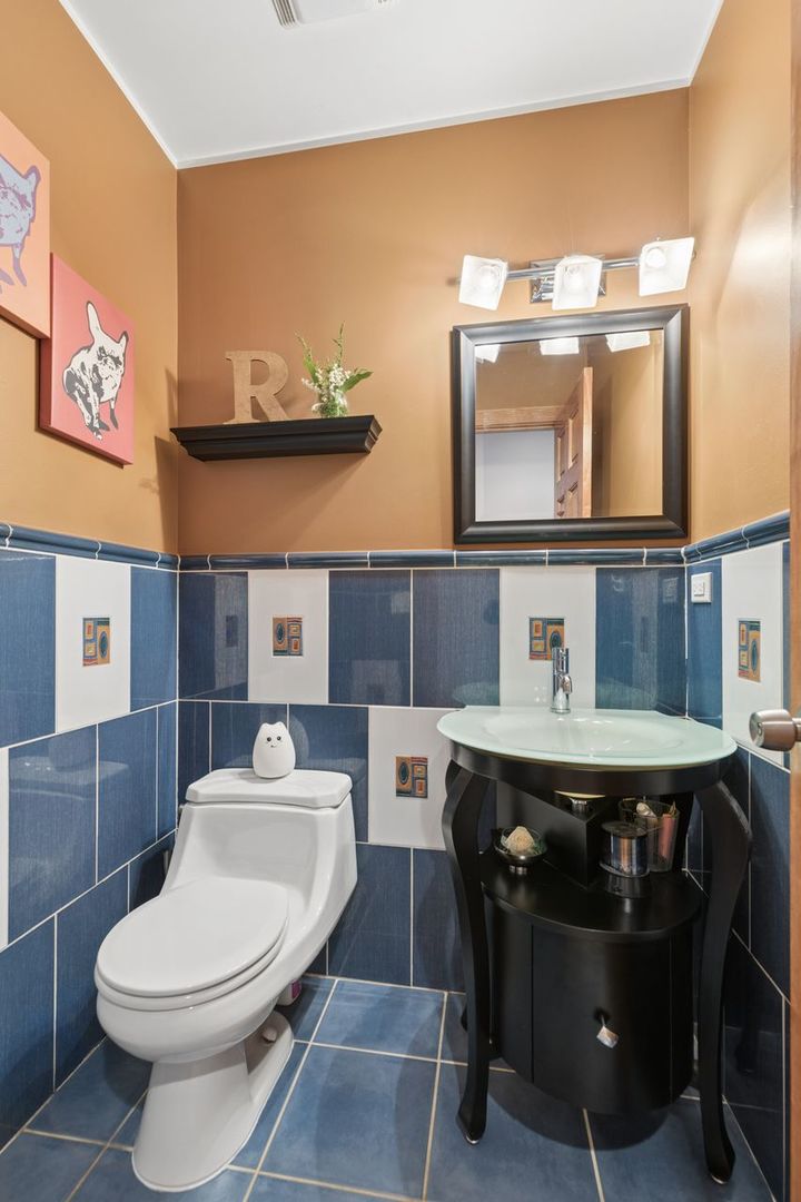 3328 North Plainfield Avenue Chicago IL 60634