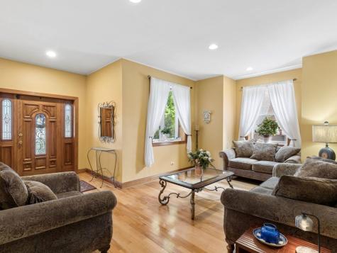 3328 North Plainfield Avenue Chicago IL 60634