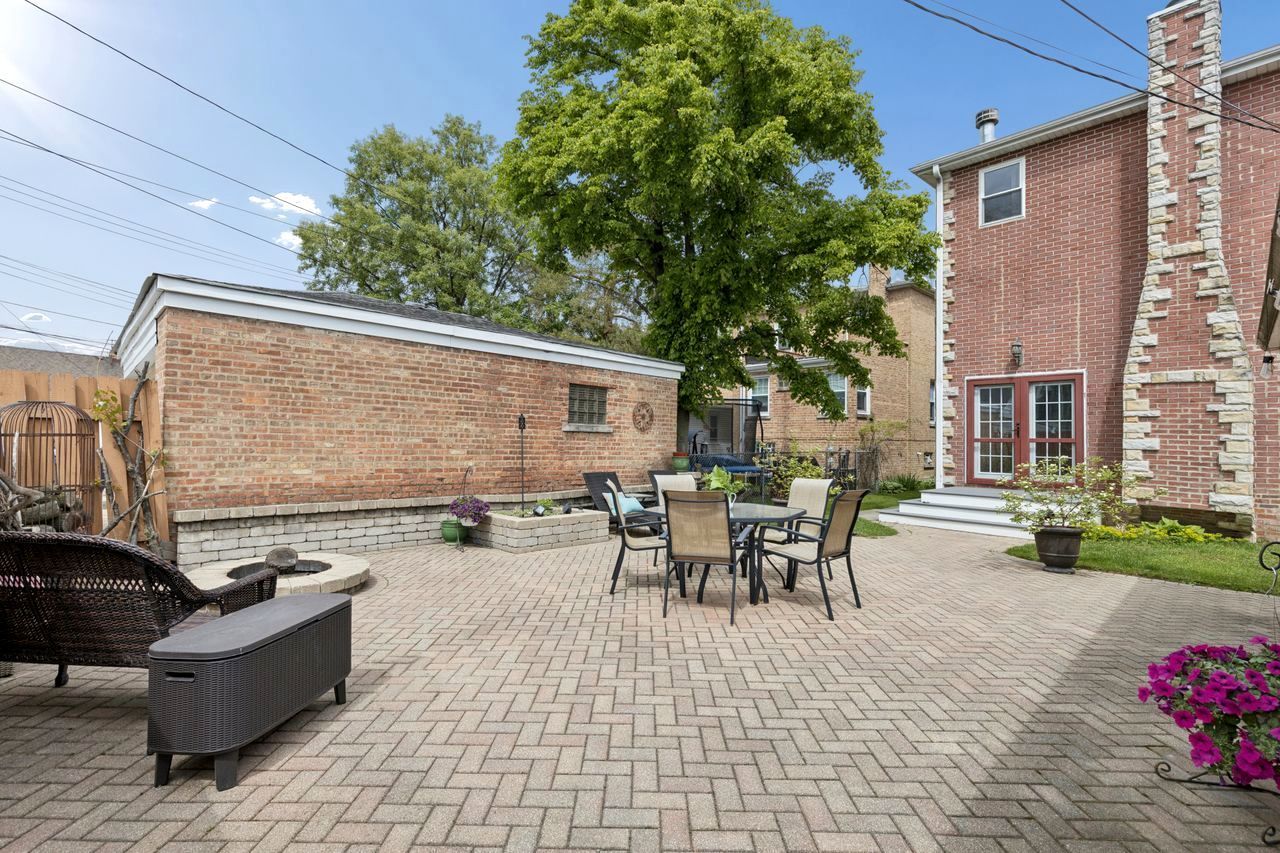 3328 North Plainfield Avenue Chicago IL 60634