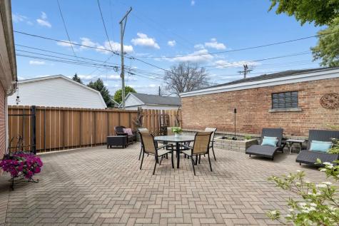 3328 North Plainfield Avenue Chicago IL 60634