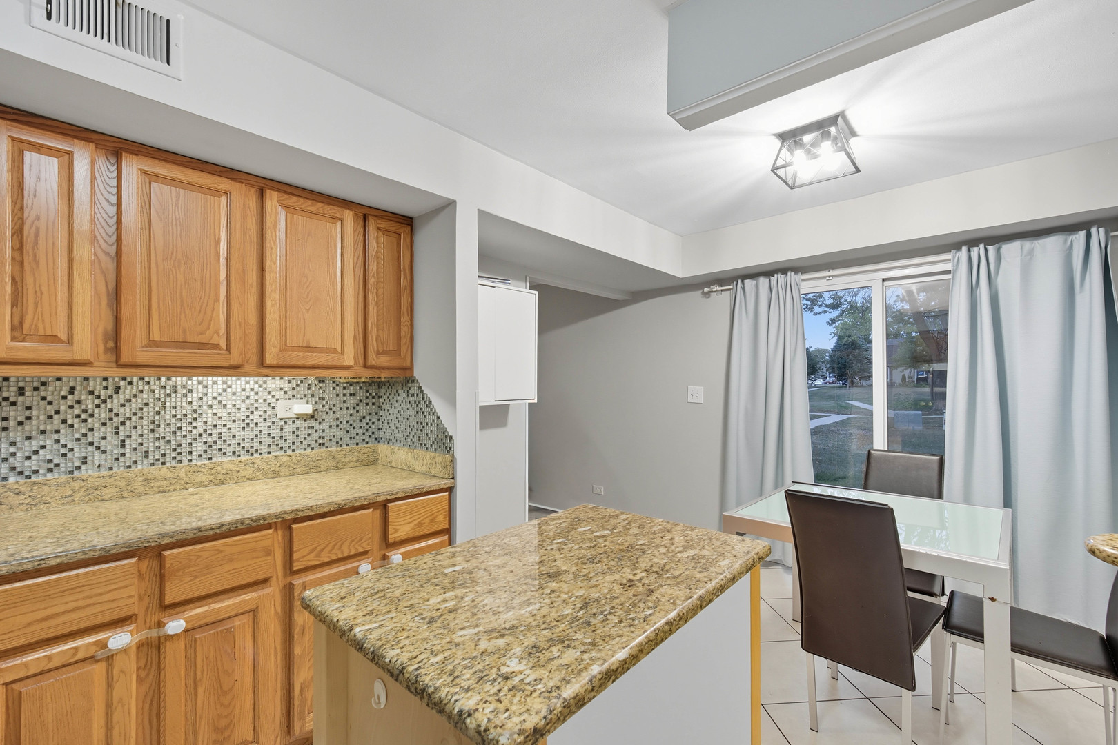 2312 Hyde Court Schaumburg IL 60194