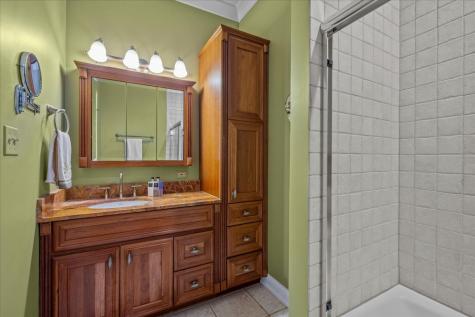 697 Bluff Road Lake Bluff IL 60044