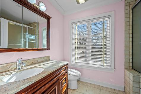 697 Bluff Road Lake Bluff IL 60044