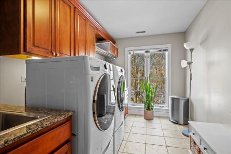 697 Bluff Road Lake Bluff IL 60044