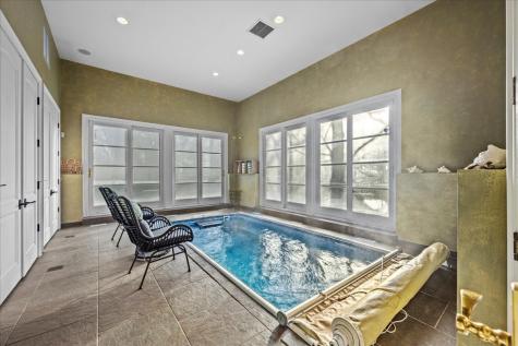 697 Bluff Road Lake Bluff IL 60044