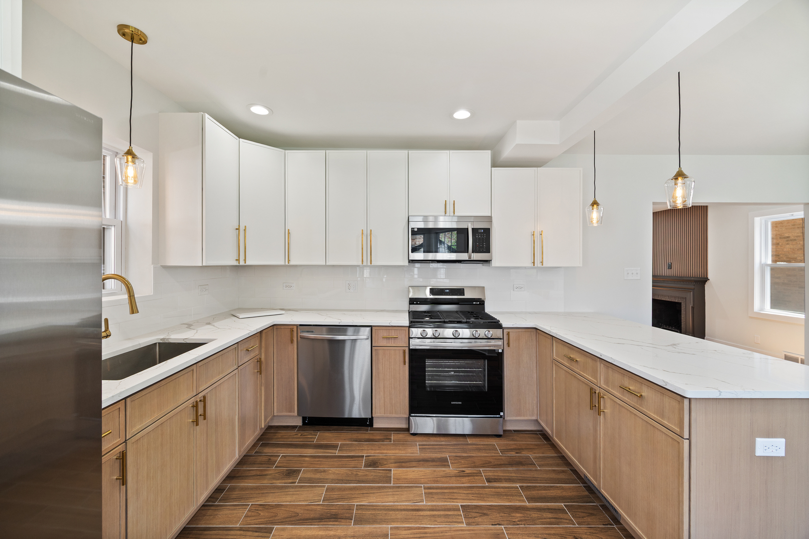 11304 South Lowe Avenue Chicago IL 60628