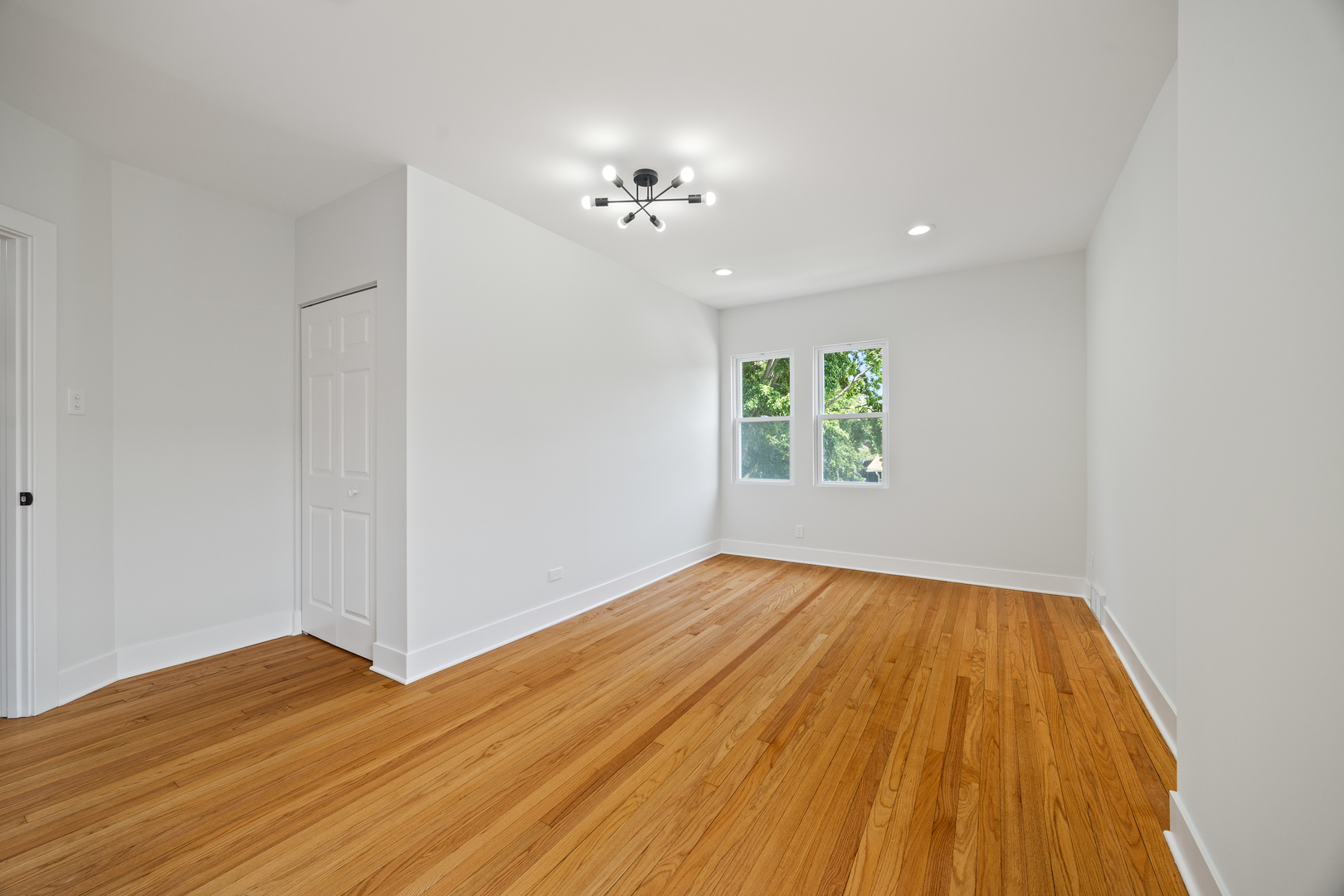 11304 South Lowe Avenue Chicago IL 60628