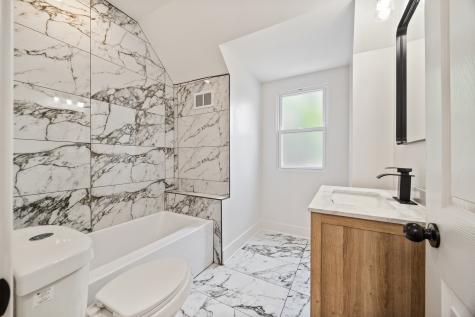 11304 South Lowe Avenue Chicago IL 60628