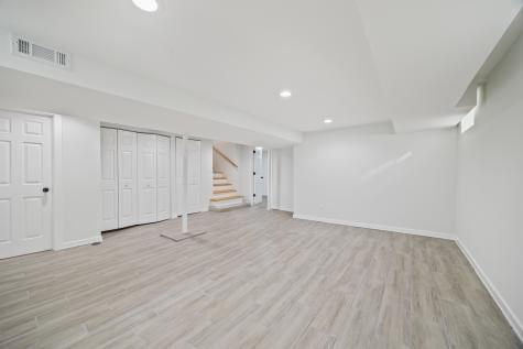 11304 South Lowe Avenue Chicago IL 60628