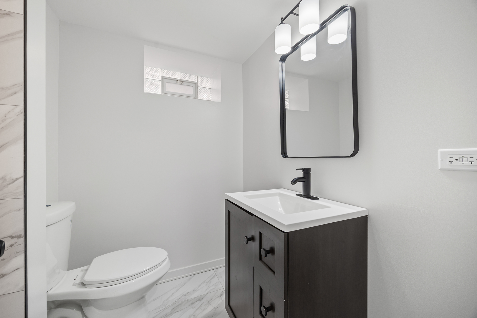 11304 South Lowe Avenue Chicago IL 60628