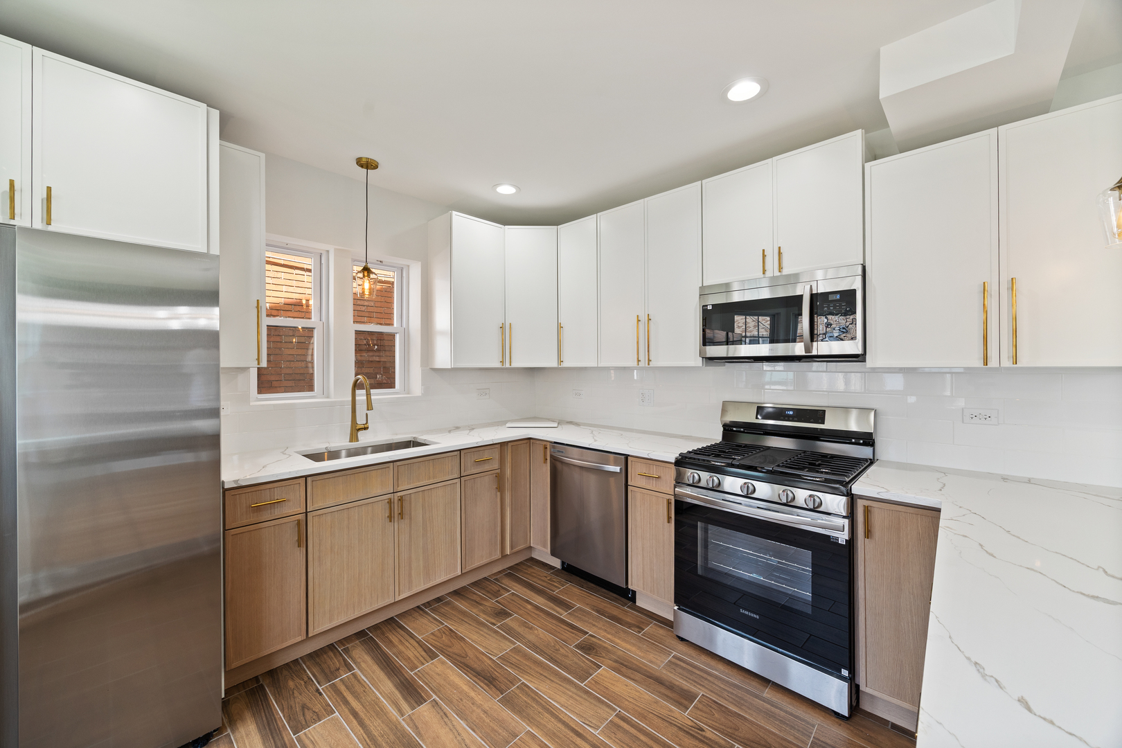 11304 South Lowe Avenue Chicago IL 60628