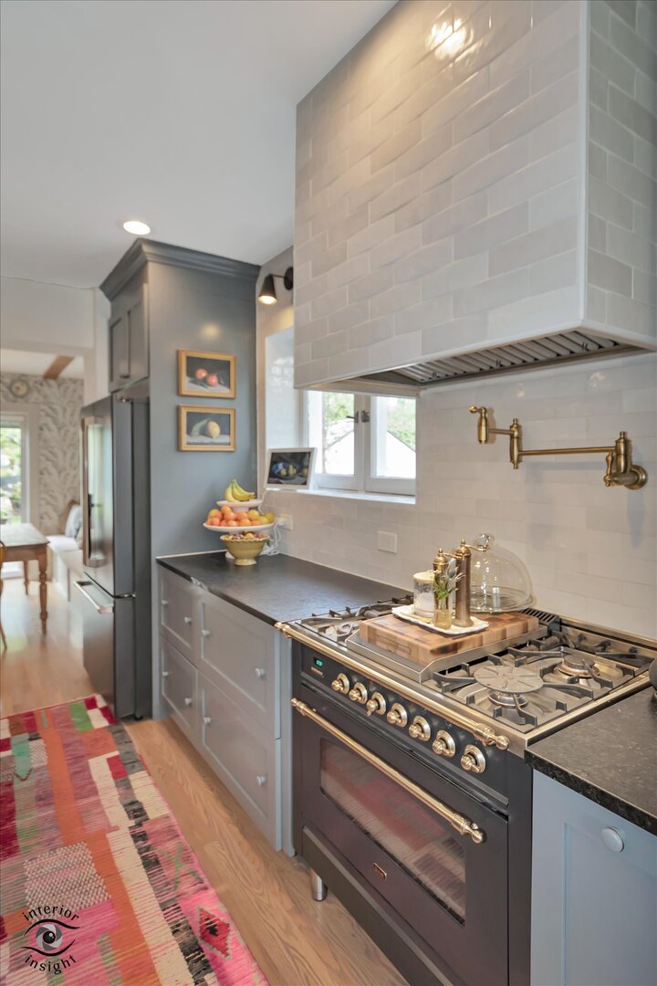 10636 South Seeley Avenue Chicago IL 60643