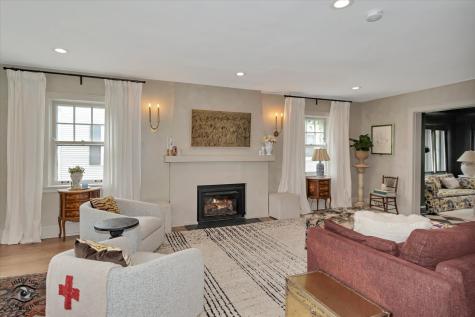 10636 South Seeley Avenue Chicago IL 60643