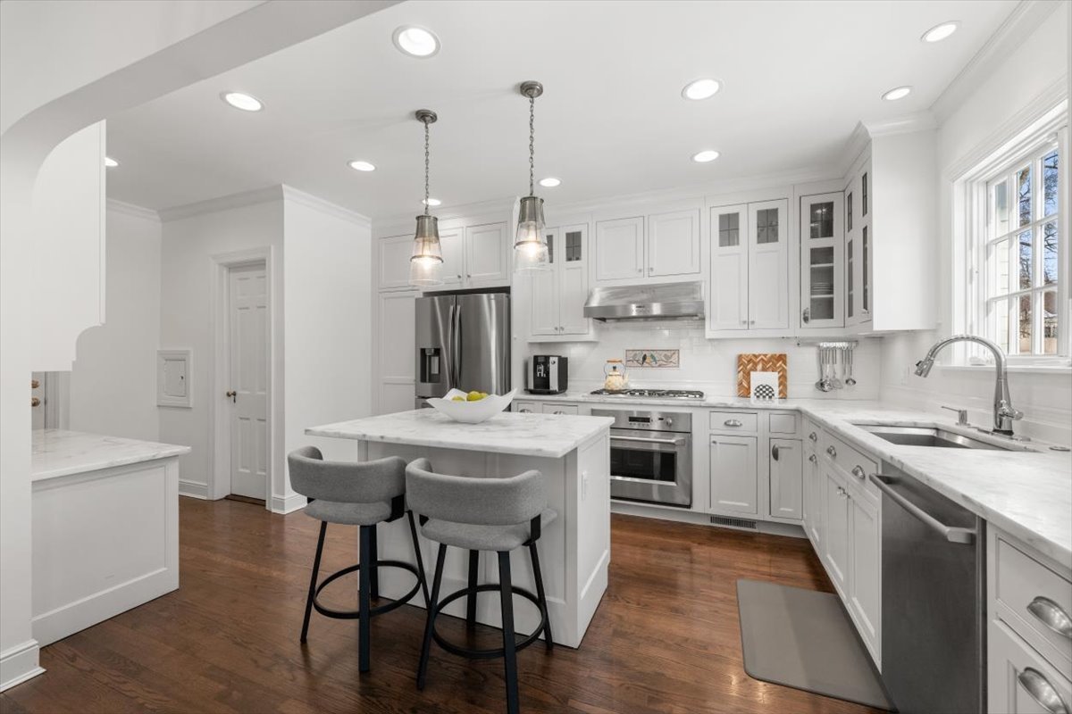 108 17TH Street Wilmette IL 60091