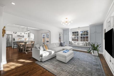 108 17TH Street Wilmette IL 60091
