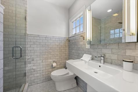 108 17TH Street Wilmette IL 60091