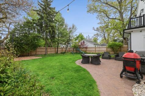 108 17TH Street Wilmette IL 60091