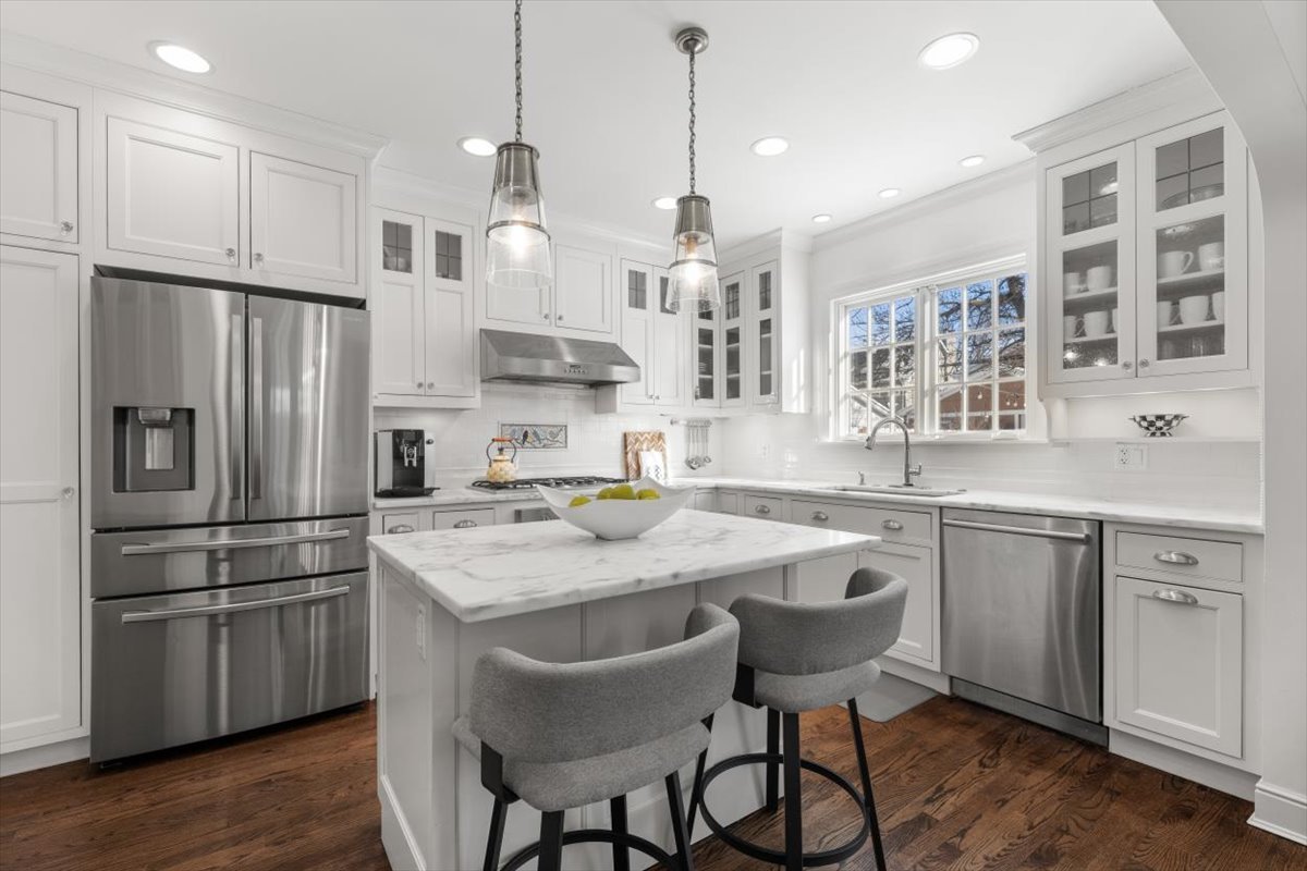 108 17TH Street Wilmette IL 60091