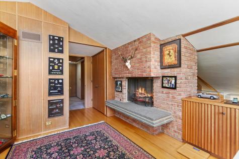 1200 Regency Lane Lake Forest IL 60045