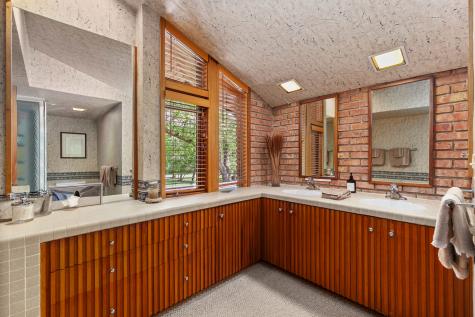 1200 Regency Lane Lake Forest IL 60045
