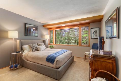 1200 Regency Lane Lake Forest IL 60045