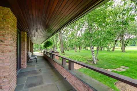 1200 Regency Lane Lake Forest IL 60045