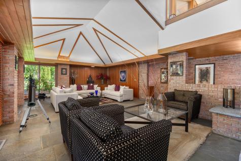 1200 Regency Lane Lake Forest IL 60045