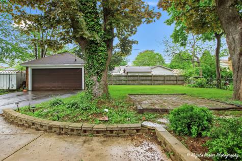462 Glendenning Place Waukegan IL 60085