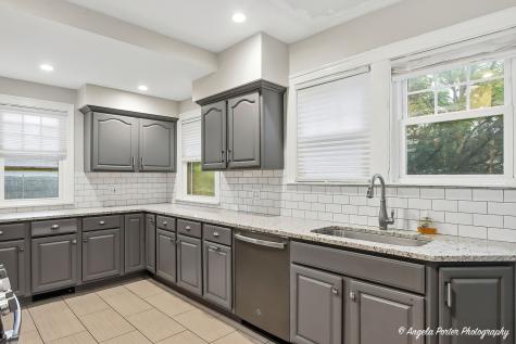 462 Glendenning Place Waukegan IL 60085