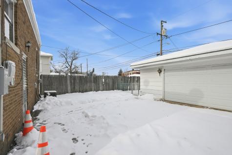 126 Warren Street Calumet City IL 60409