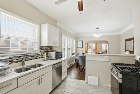 126 Warren Street Calumet City IL 60409