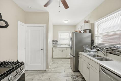 126 Warren Street Calumet City IL 60409