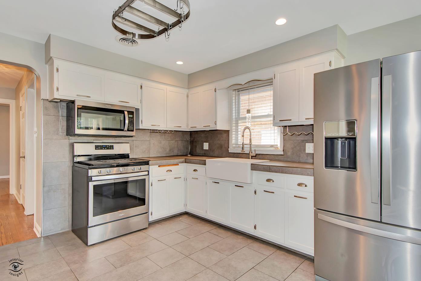 10348 South Rhodes Avenue Chicago IL 60628