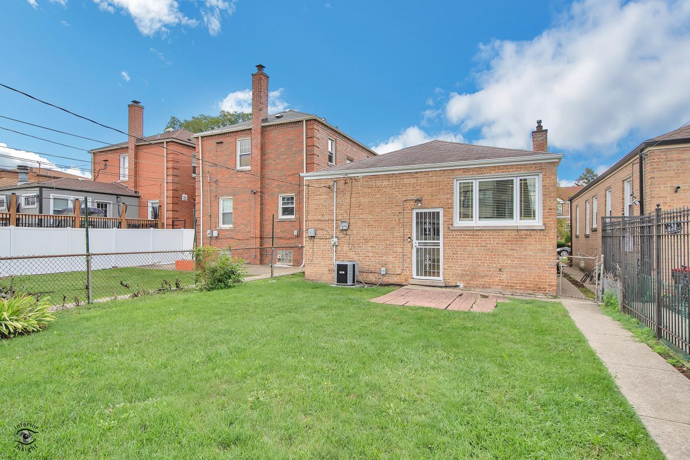 10348 South Rhodes Avenue Chicago IL 60628