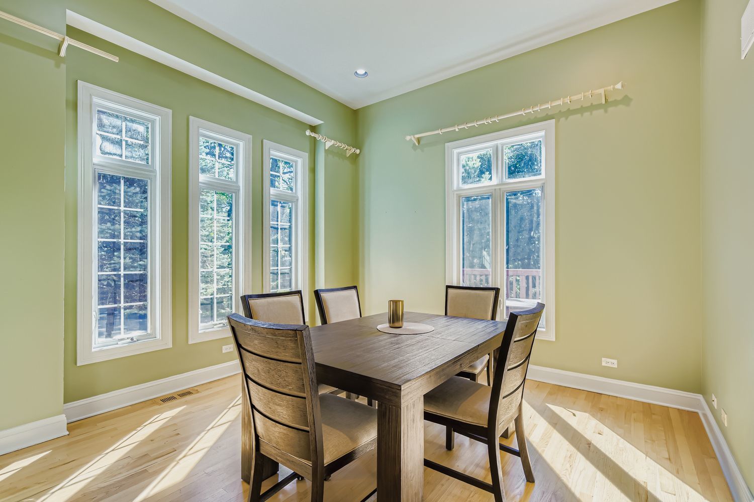 6441 Blackhawk Trail Indian Head Park IL 60525