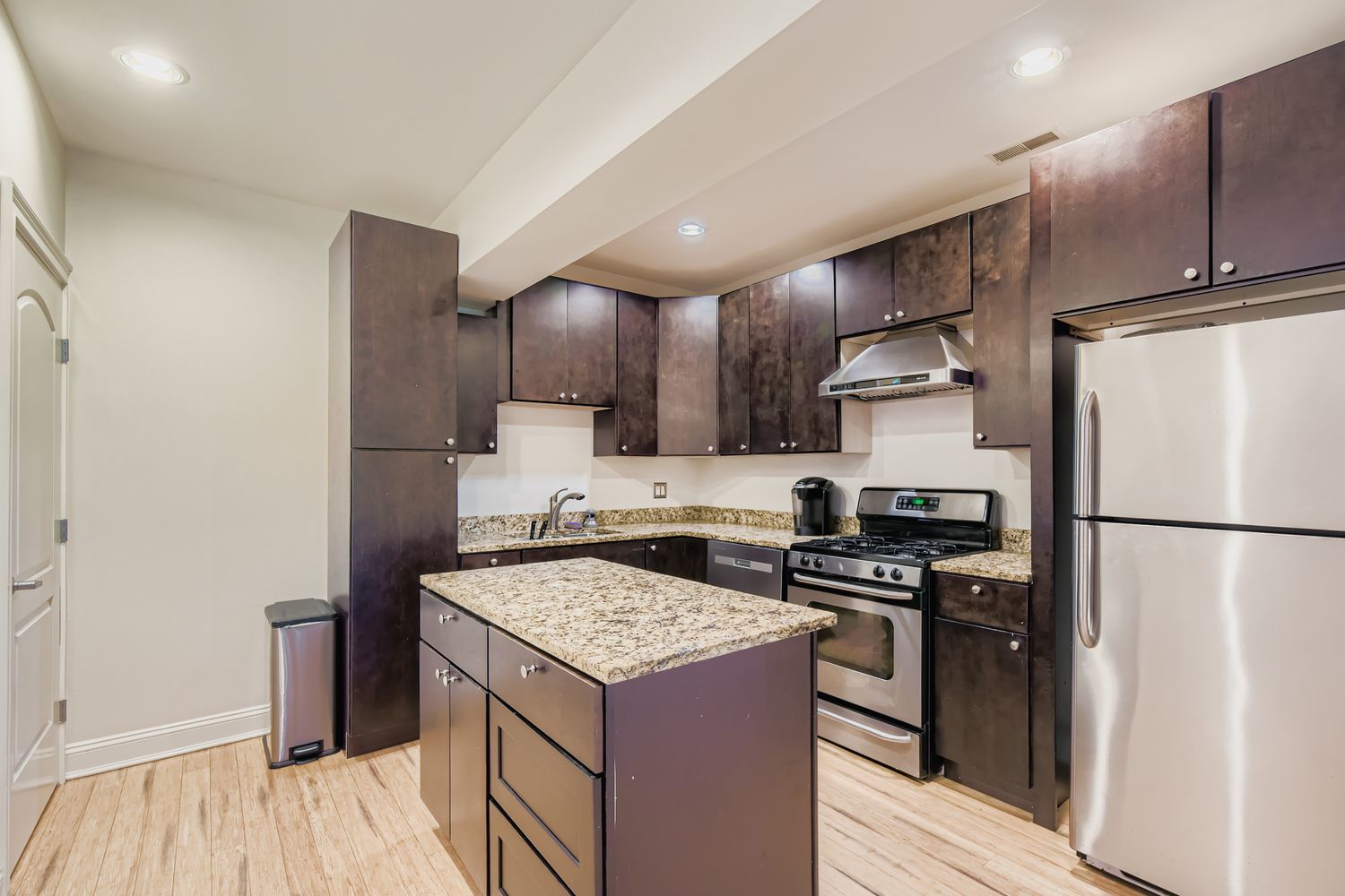 6441 Blackhawk Trail Indian Head Park IL 60525