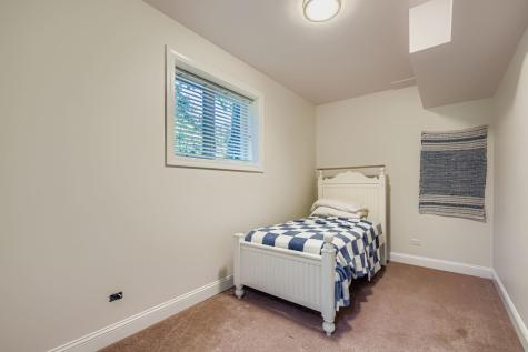 6441 Blackhawk Trail Indian Head Park IL 60525