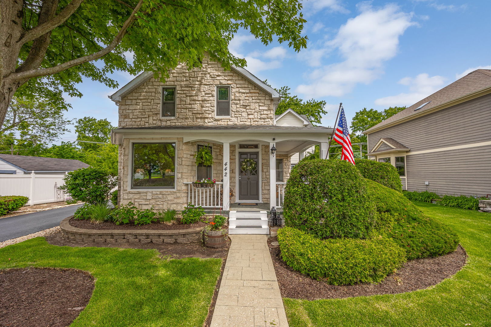 442 Davis Street Downers Grove IL 60515